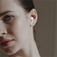 TECHMADE EARBUDS DI COLORE BIANCO CON SUPER BASS E TOUCH CONTROL